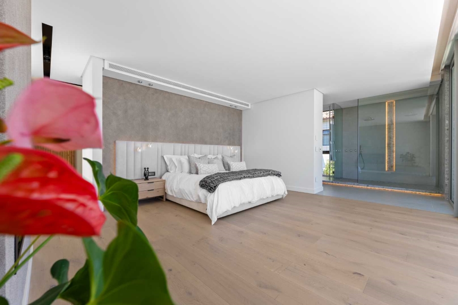 5 Bedroom Property for Sale in Camps Bay Western Cape